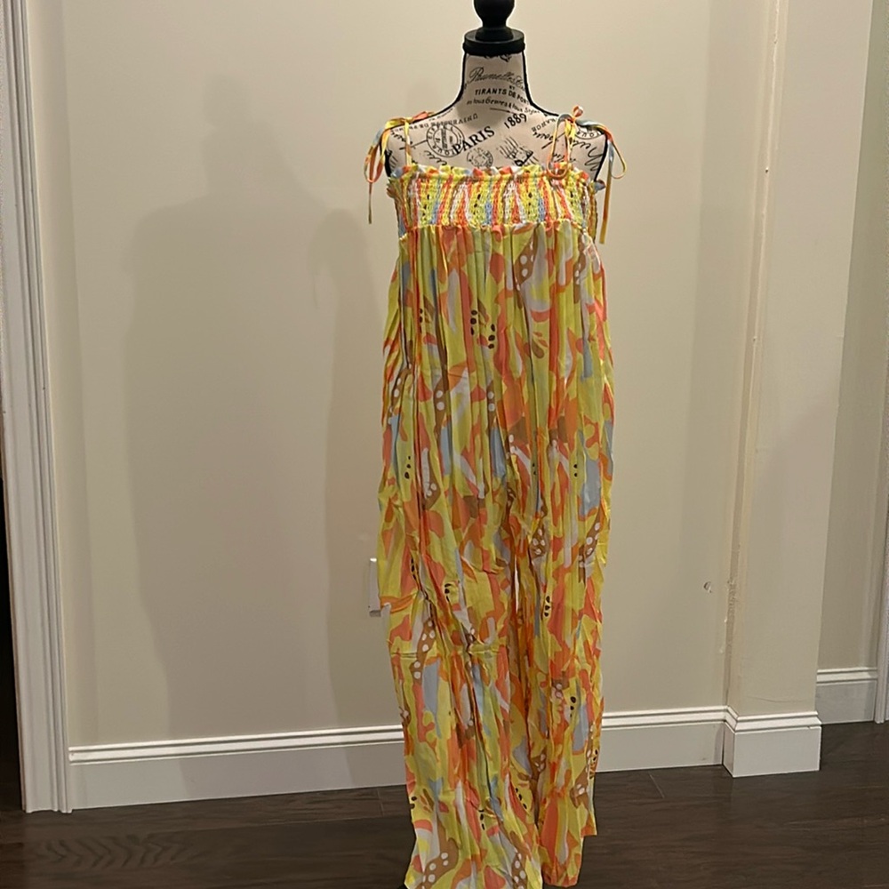 Wide leg romper, light weight, perfect for the beach or any summer event.